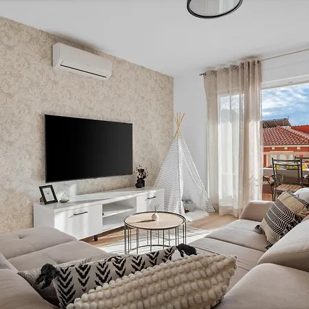 Bakota Apartment