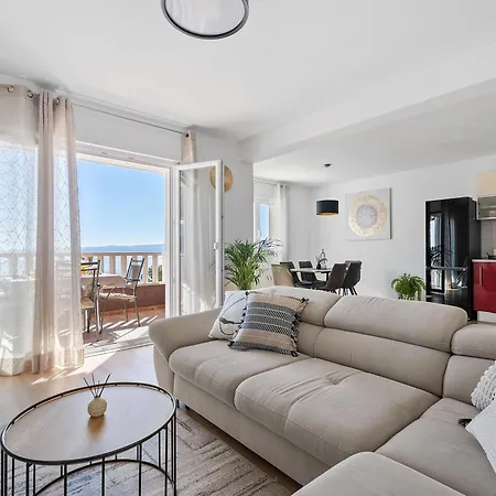 Bakota Apartment