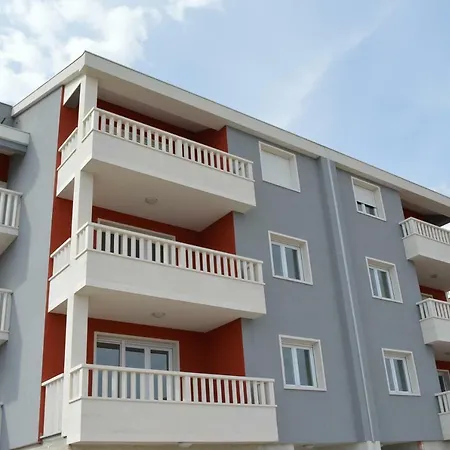 Bakota Apartment *